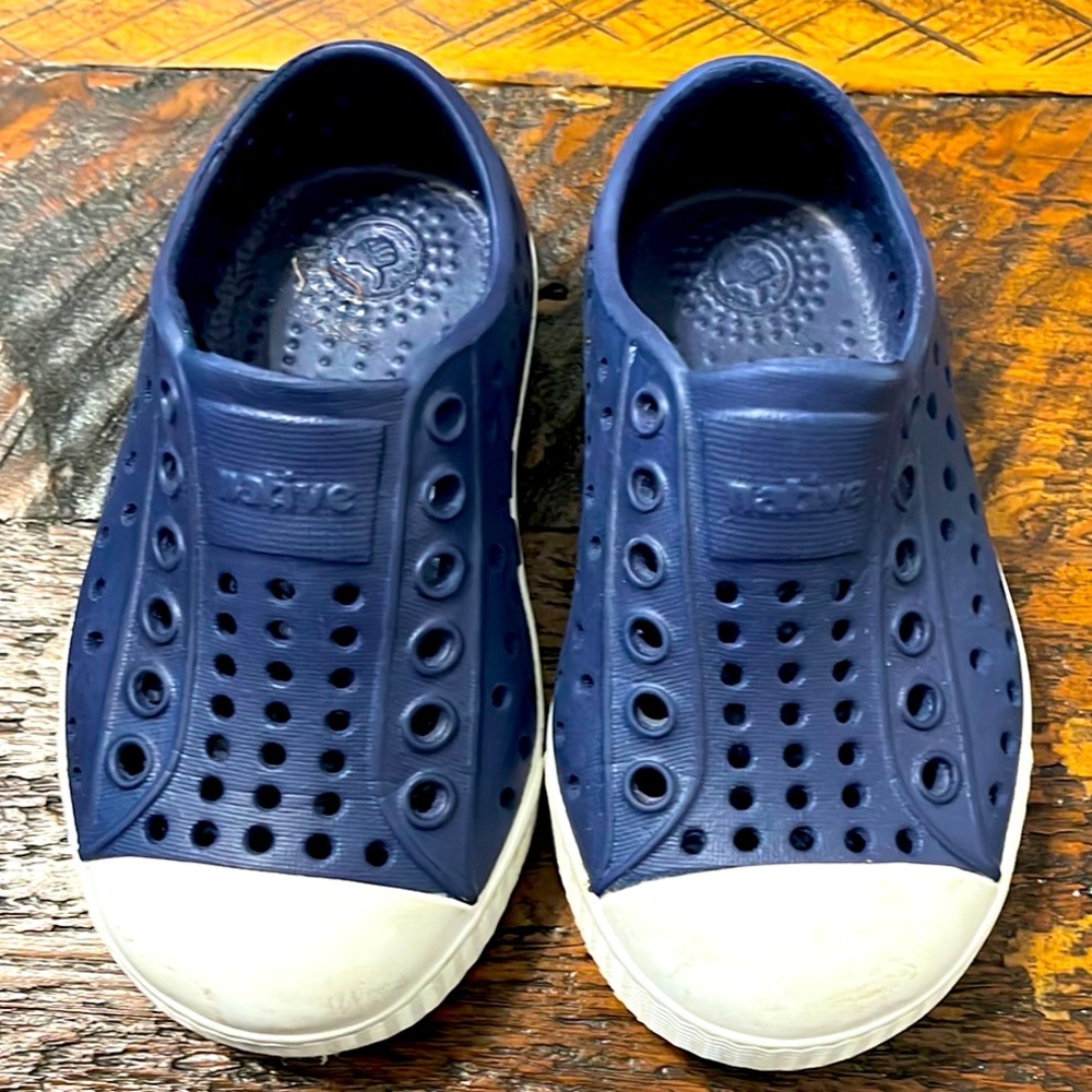 Native Jefferson Rettaga Blue